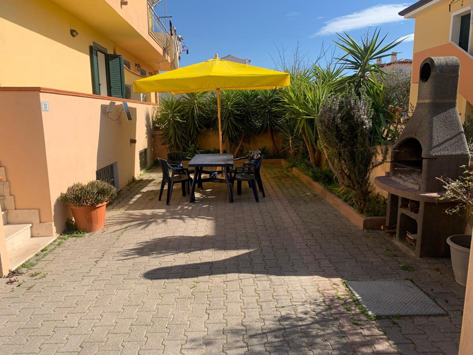 Casa Menuccia Villa Орозеи Екстериор снимка