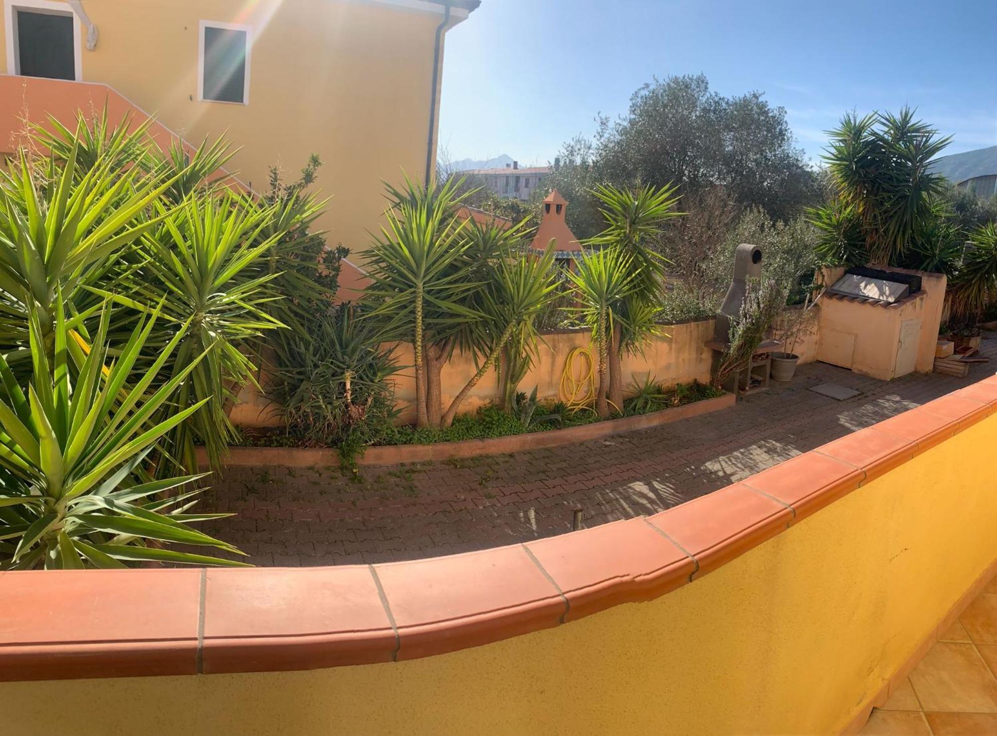 Casa Menuccia Villa Орозеи Екстериор снимка